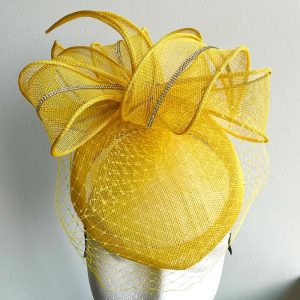 Betty Fascinator in Yellow